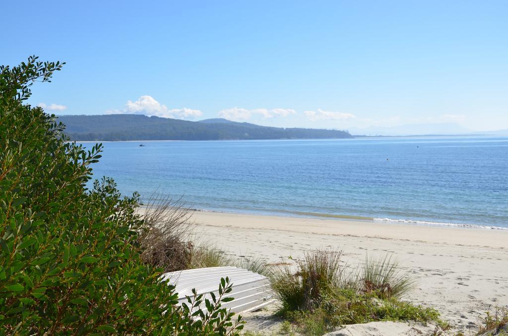 Yolla Beach House Adventure Bay Exterior photo